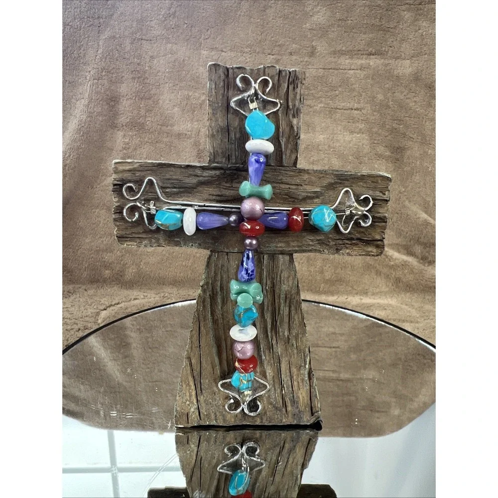 Carson Home Accents Cross 5x3.75 Resin‎ Heavy Wire Beads Shelf Sitter